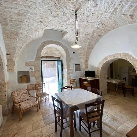 Trullo Fiorino Holiday home Cisternino