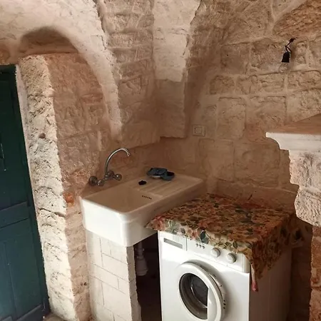 Holiday home Trullo Fiorino