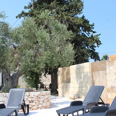 Trullo Fiorino Cisternino